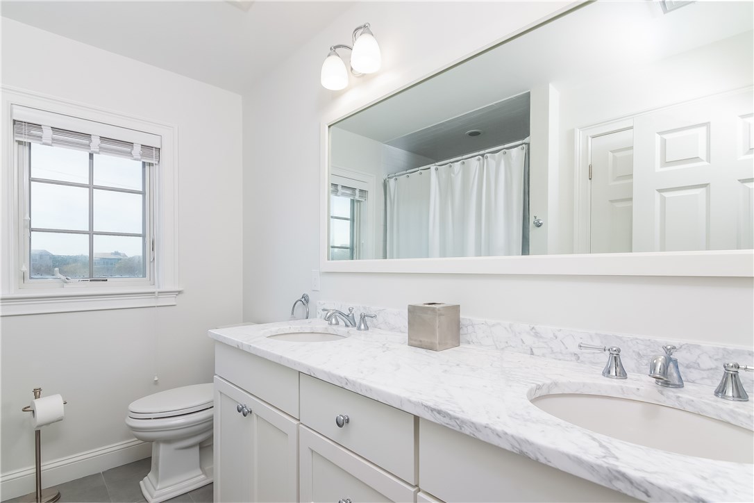 78 Calef Avenue Narragansett, RI 02882 - Photo 31 of 36