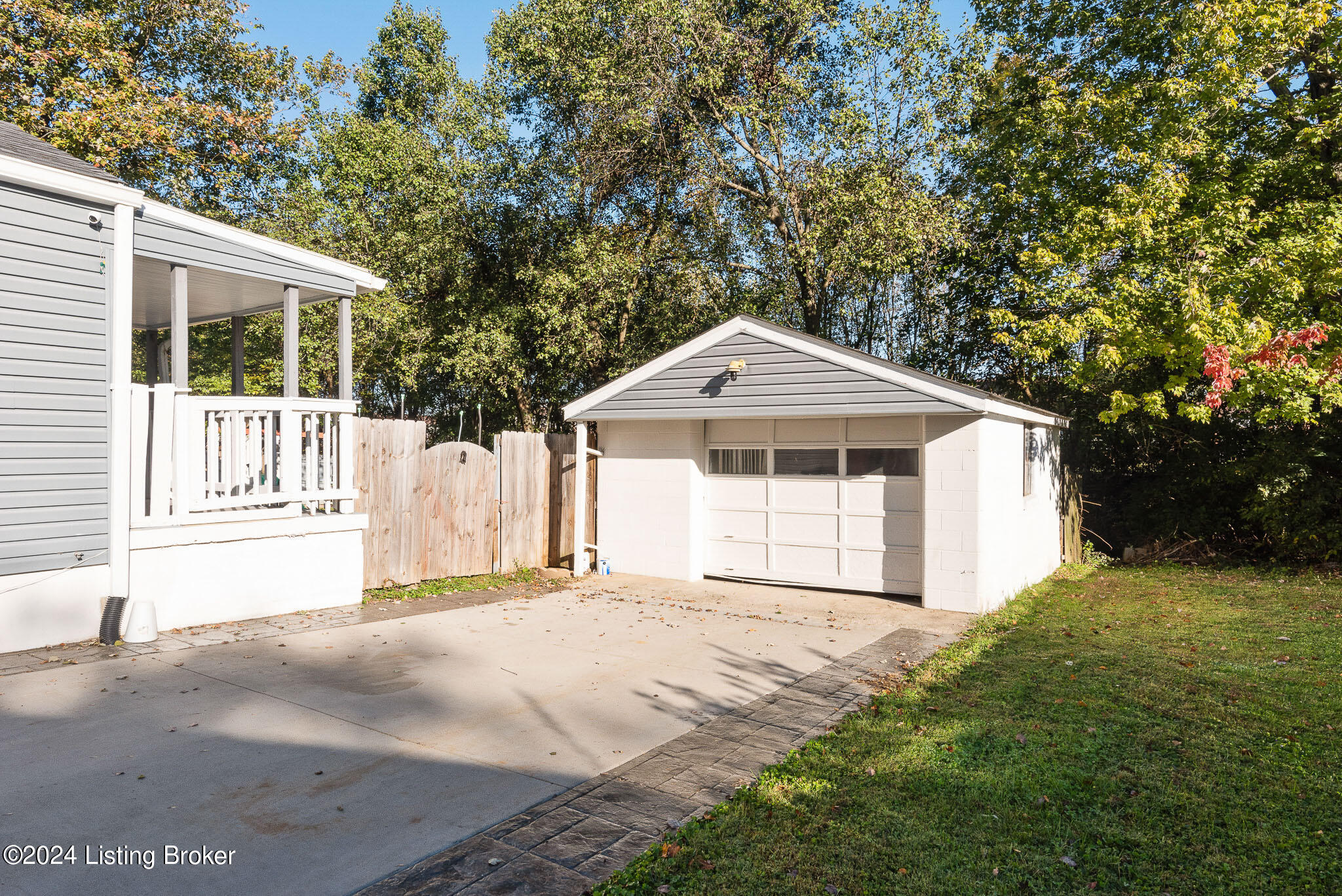 3513 Olive Road Louisville, KY 40219 - Photo 26 of 29 3513 Olive Rd_second visit-18