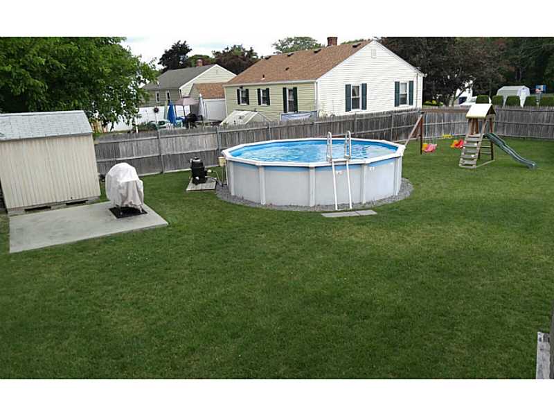 33 Novelty Road Warwick, RI 02889 - Photo 16 of 18 Swimming Pool/Hot Tub/Sauna.