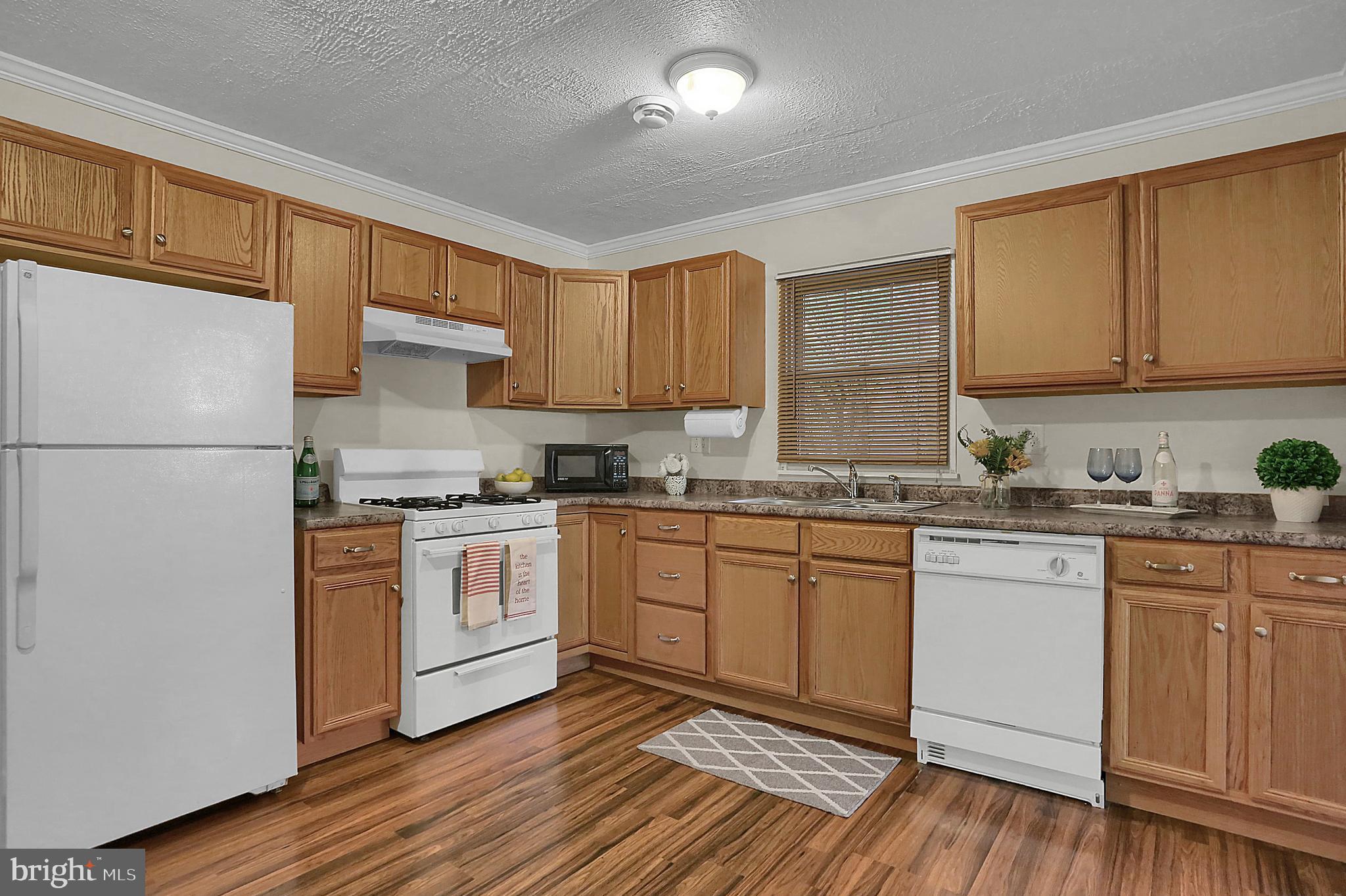 3997 Rauch Street Harrisburg, PA 17109 - Photo 6 of 17 Spacious Kitchen