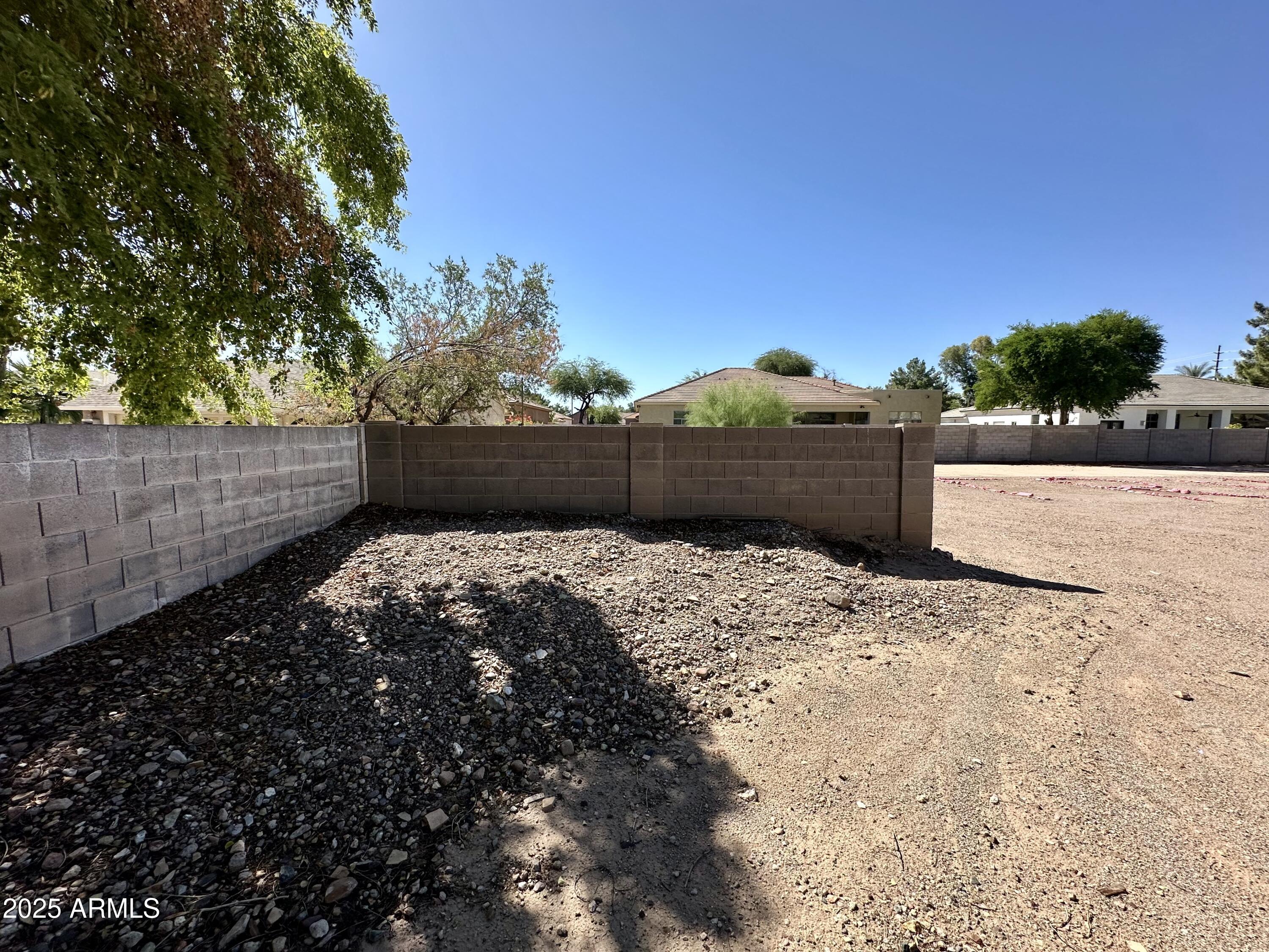 224-xx South Cooper Road Chandler, AZ 85249 - Photo 5 of 7 Wall