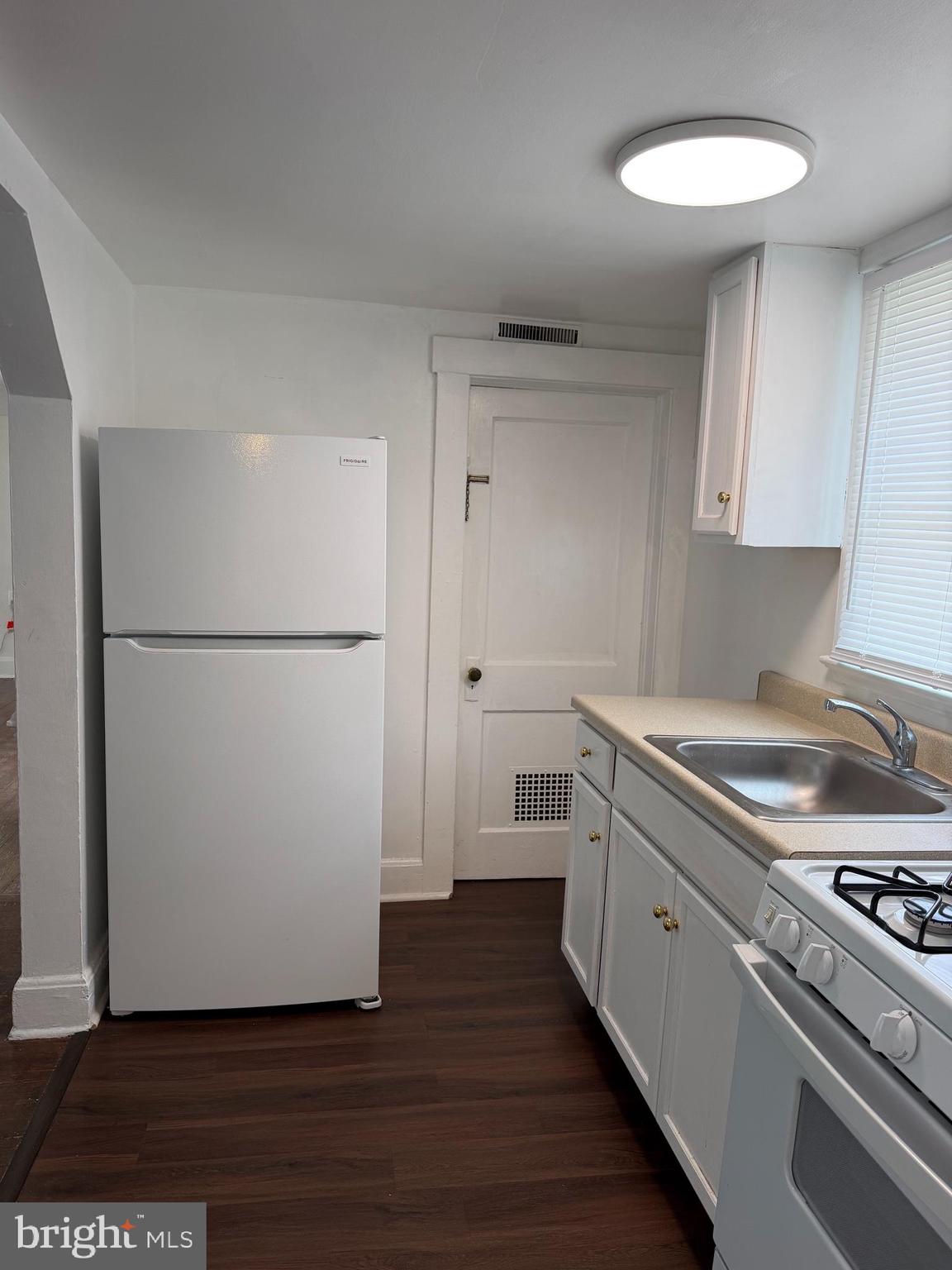 4024 Bradys Hill Road Triangle, VA 22172 - Photo 5 of 10 Gallery Image 5