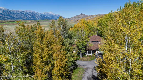 $6,250,000 | 855 North Bar Y Road, Jackson, WY 83001