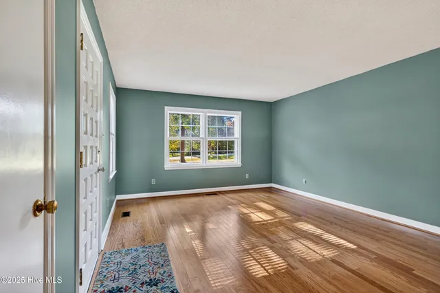 $2,000 | 259 Shoreline Drive, New Bern, NC 28562