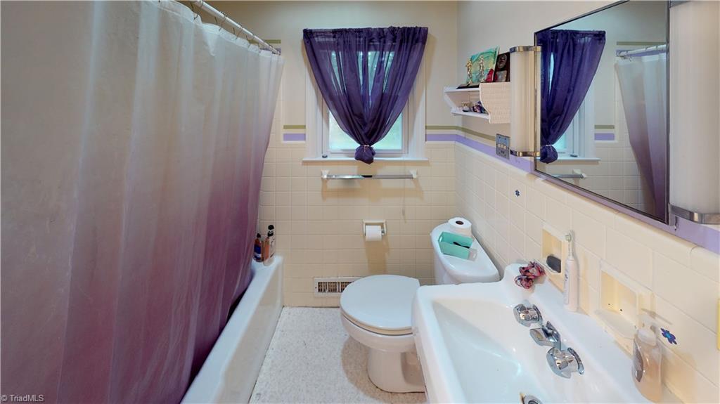 827 East Country Club Road Mount Airy, NC 27030 - Photo 13 of 20 Gallery Image 13
