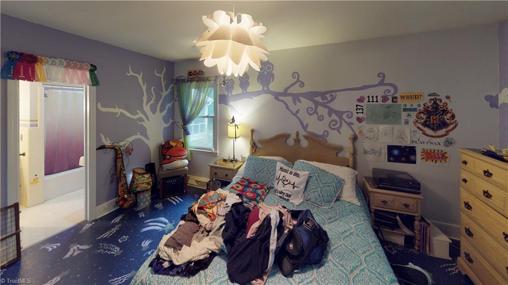 827 East Country Club Road Mount Airy, NC 27030 - Photo 18 of 20 Gallery Image 18
