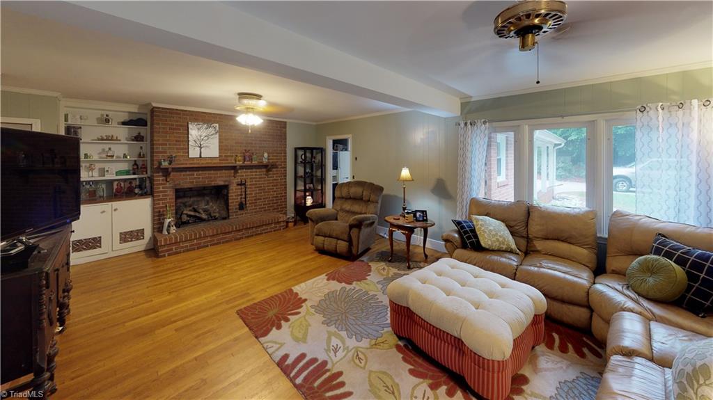 827 East Country Club Road Mount Airy, NC 27030 - Photo 8 of 20 Gallery Image 8