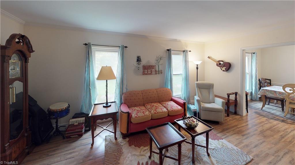 827 East Country Club Road Mount Airy, NC 27030 - Photo 9 of 20 Gallery Image 9