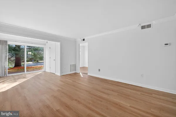 $249,999 | 5 Normandy Square Court, Unit 1B, Silver Spring, MD 20906