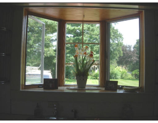 1083 River Road Agawam, MA 01001 - Photo 5 of 19 Gallery Image 5