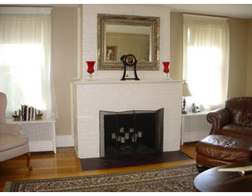 1083 River Road Agawam, MA 01001 - Photo 7 of 19 Gallery Image 7