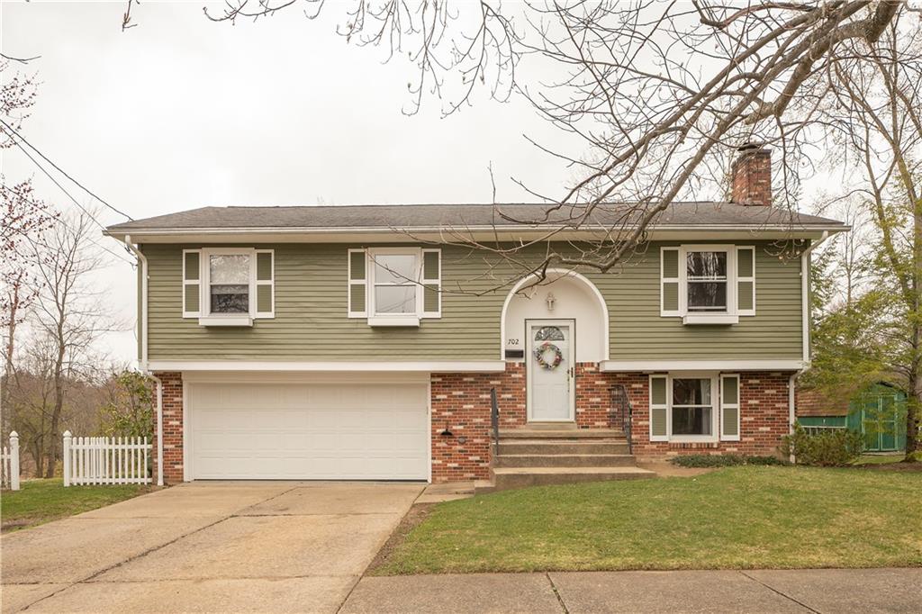 702 Ridgeway Avenue Grove City, PA 16127 - Photo 1 of 25 Gallery Image 1