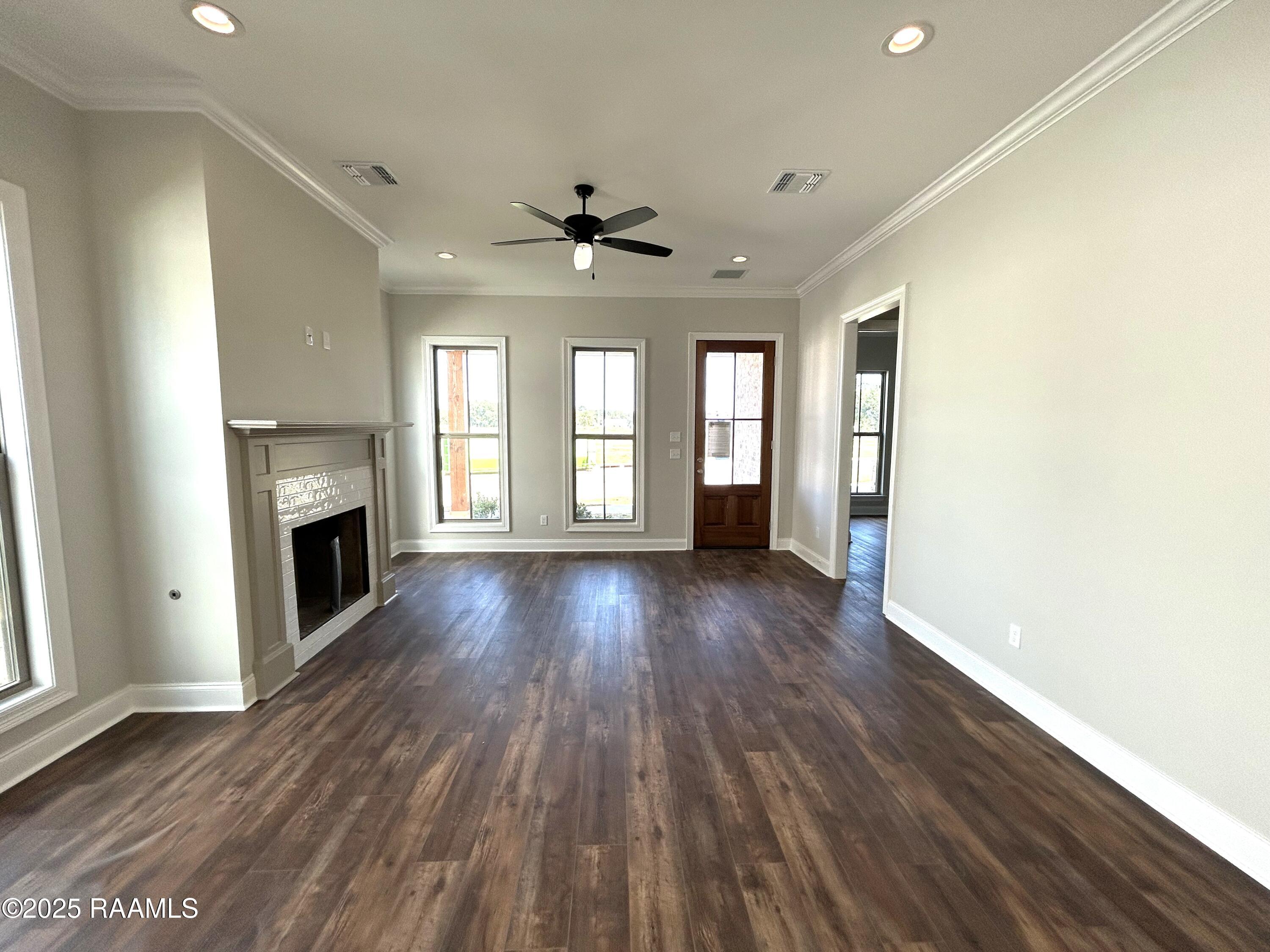 216 Keystone Drive Scott, LA 70583 - Photo 3 of 28 IMG_0053