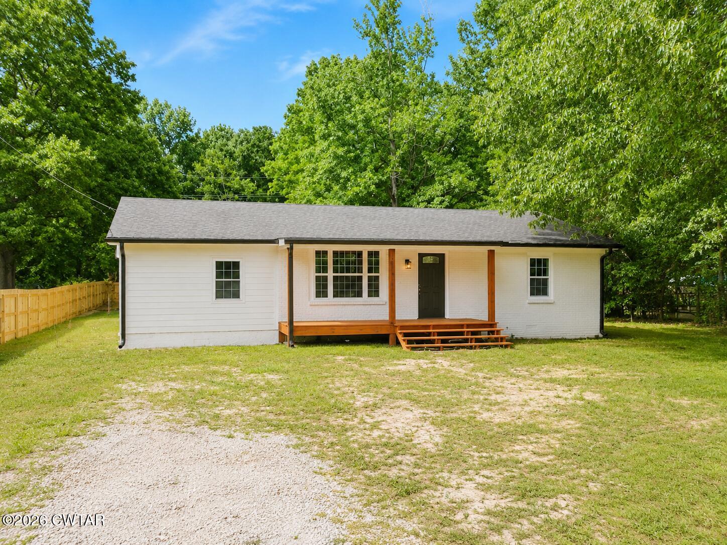 409 Jamison Court Huntingdon, TN 38344 - Photo 1 of 26 file_00000000deec71fda5cec99301fa31a1