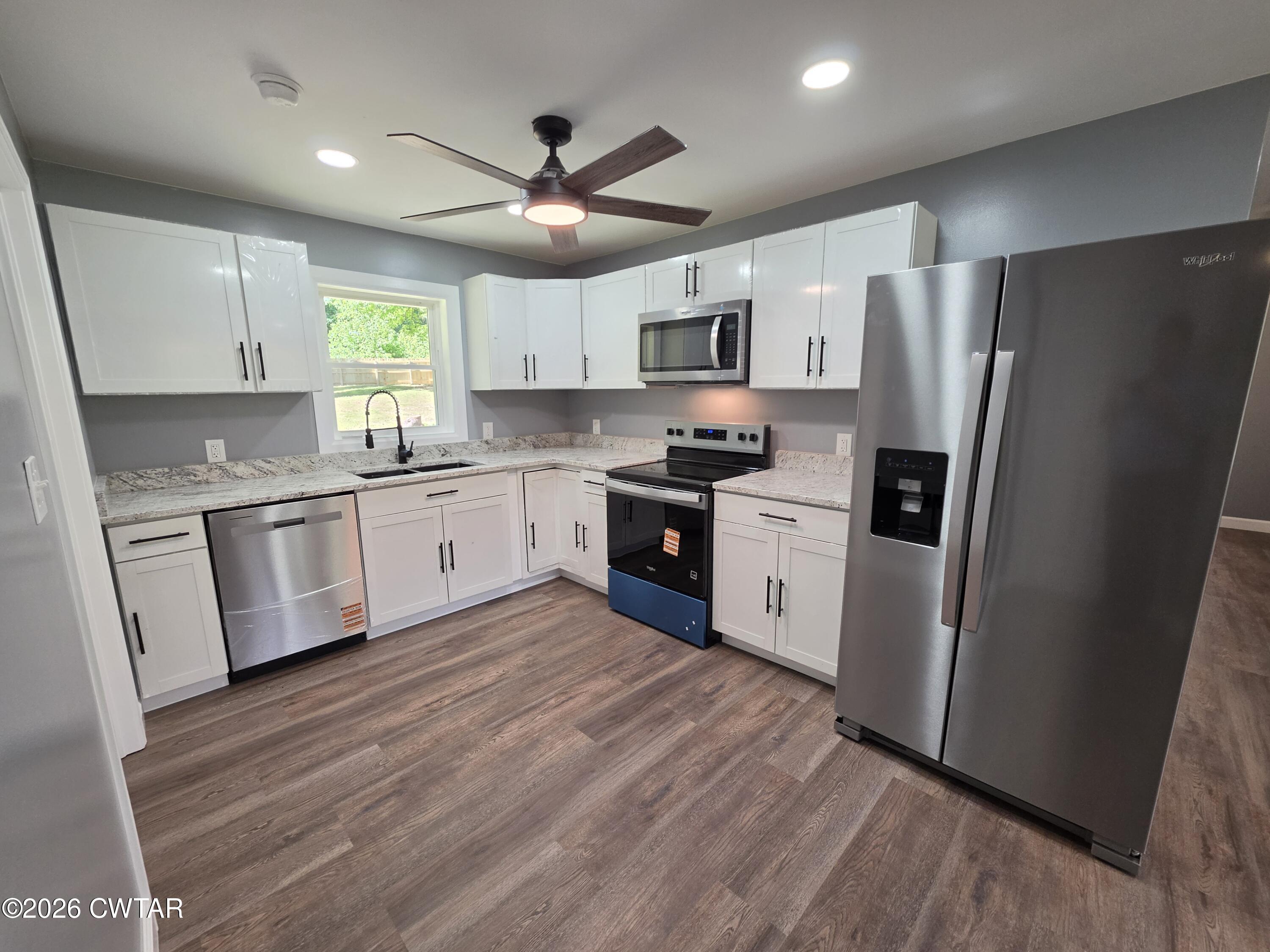 409 Jamison Court Huntingdon, TN 38344 - Photo 6 of 26 20260514_155743