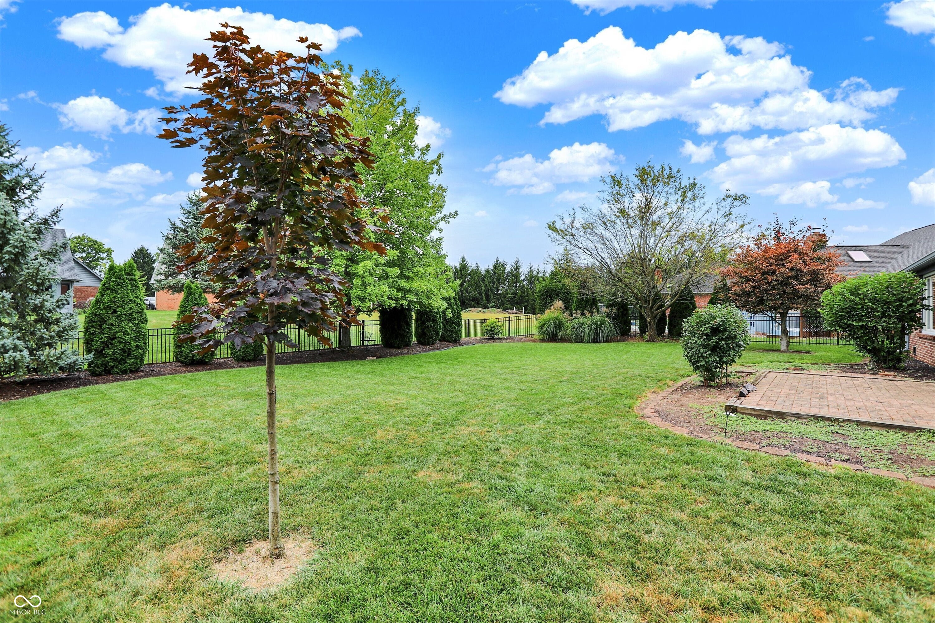 4233 Moss Ridge Court Indianapolis, IN 46237 - Photo 28 of 33 Gallery Image 28