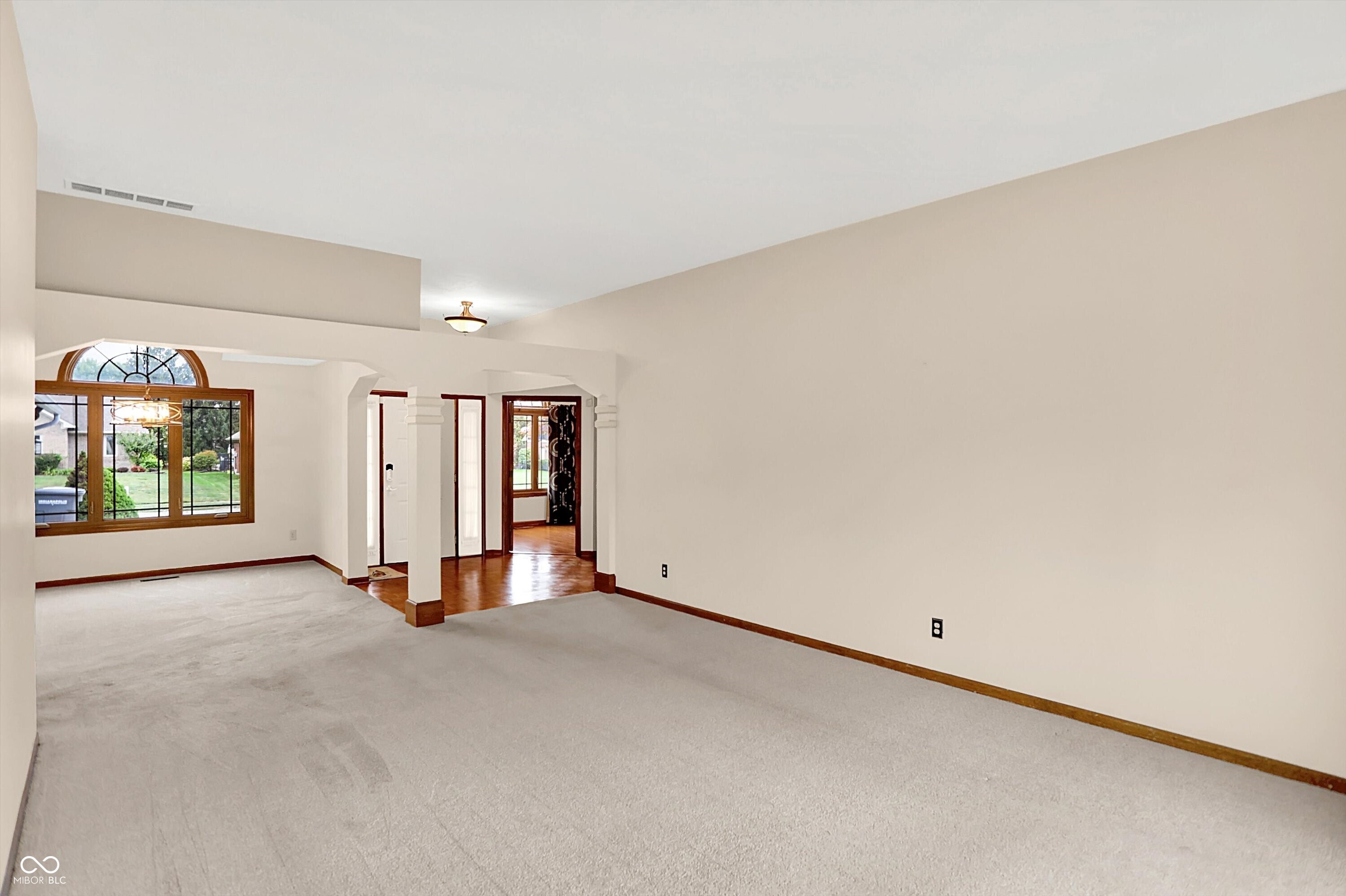 4233 Moss Ridge Court Indianapolis, IN 46237 - Photo 9 of 33 Gallery Image 9