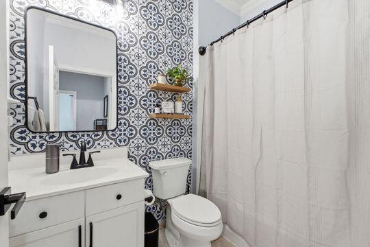 11131 Laurel Walk Road Wellington, FL 33449 - Photo 32 of 41 3rd Bathroom