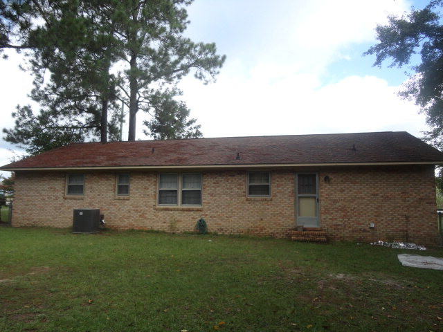 2720 Mccrays Sumter, SC 29154 - Photo 2 of 9