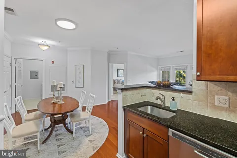 $345,000 | 11750 Old Georgetown Road, Unit 2524, North Bethesda, MD 20852