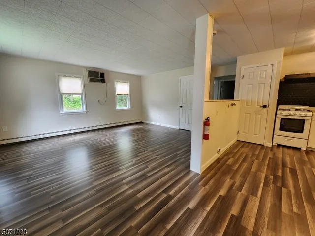 $1,650 | 81 Church Street, Franklin, NJ 07416