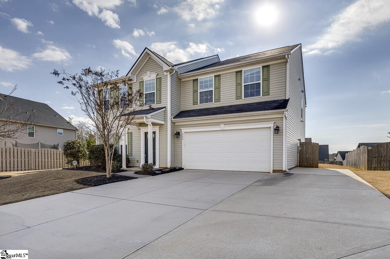 711 Ethridge Point Boiling Springs, SC 29316 - Photo 2 of 47