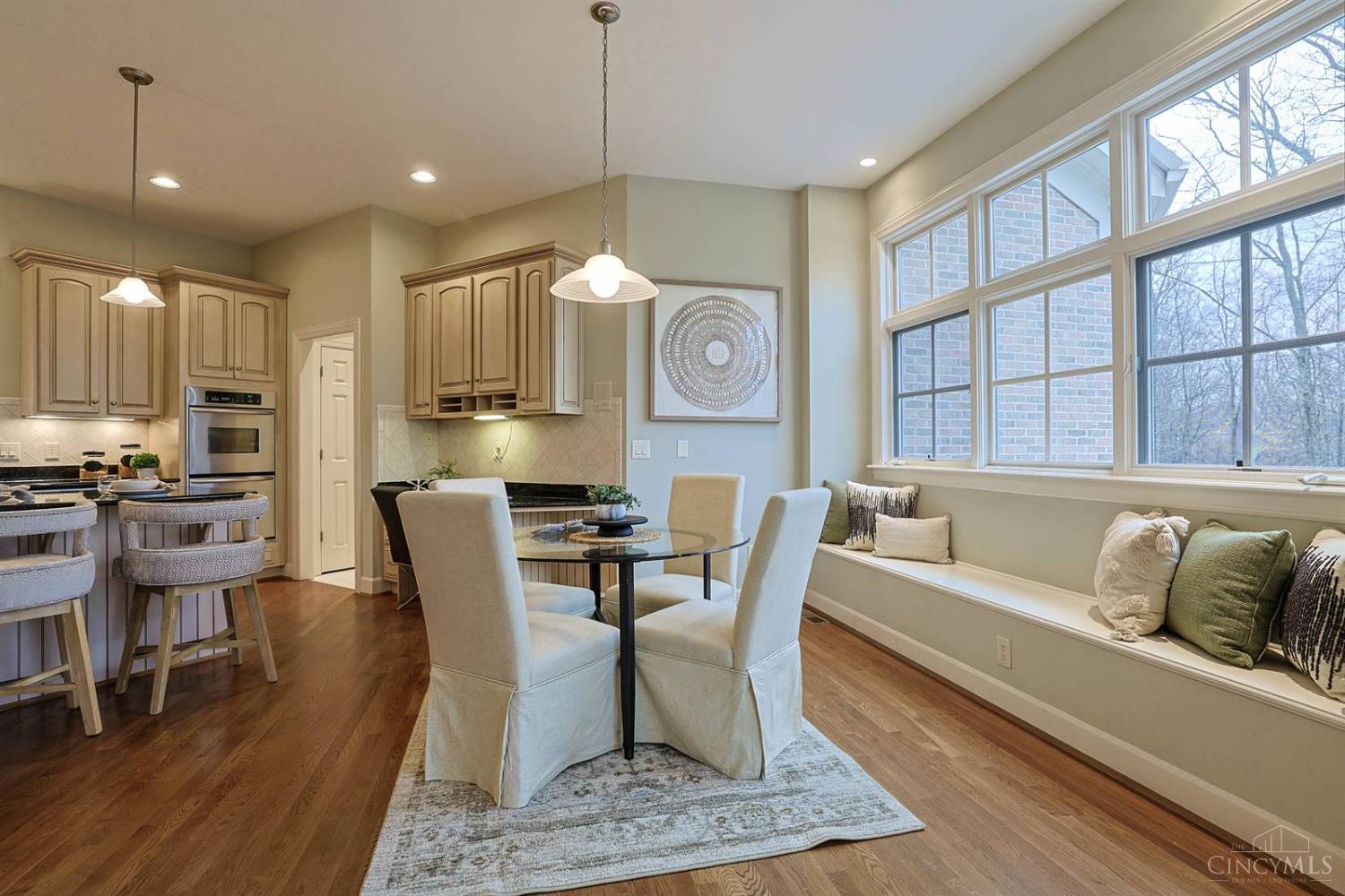 7365 Drake Road Cincinnati, OH 45243 - Photo 16 of 49 Breakfast Area