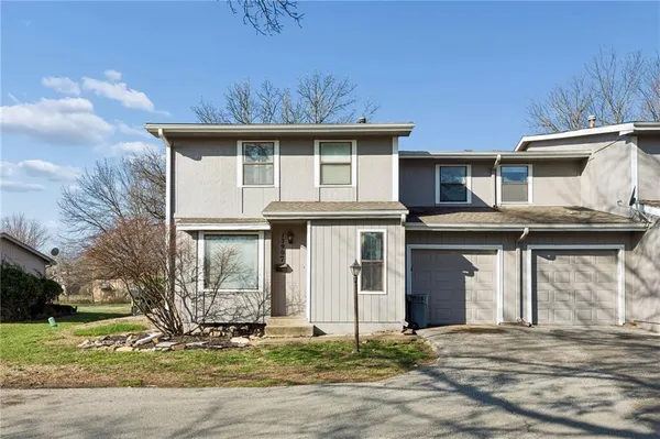 $135,000 | 13907 Falkirk Circle, Grandview, MO 64030