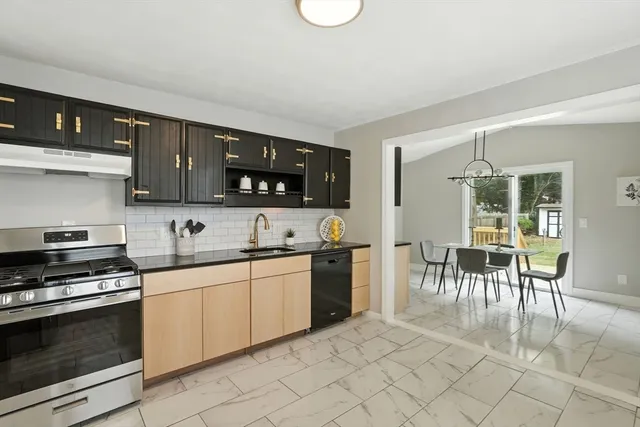 $314,000 | 77 Coleman Street, Springfield, MA 01109