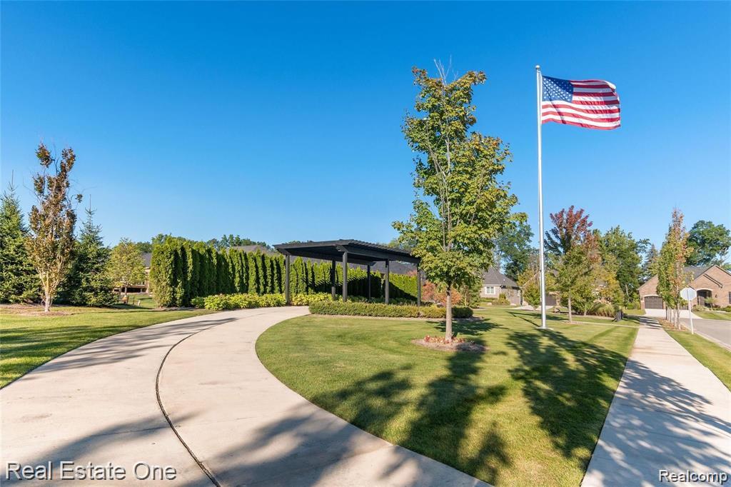 5524 Woodfall Road Clarkston, MI 48348 - Photo 48 of 53 Gallery Image 48