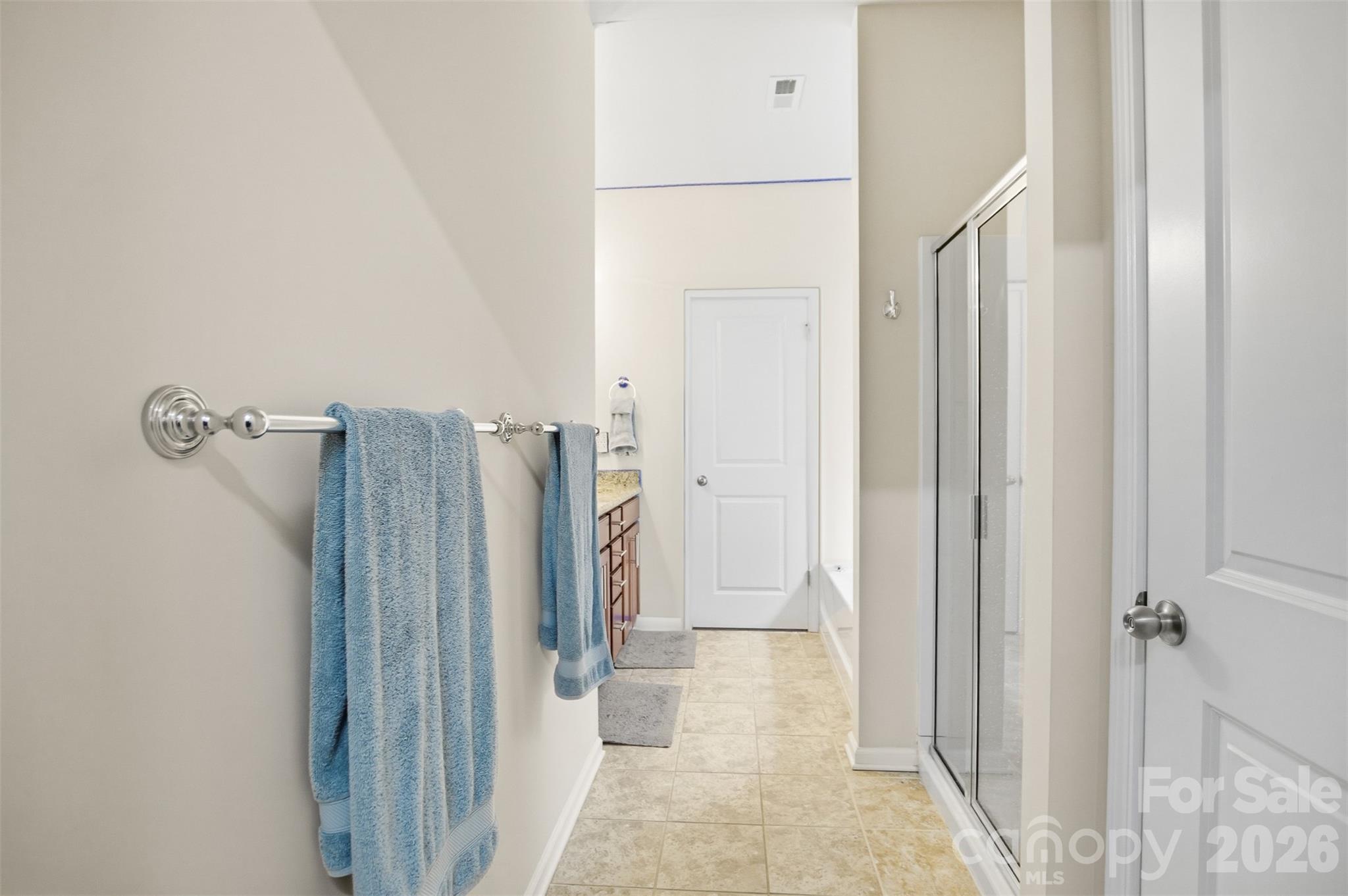 11824 Springpoint Lane Charlotte, NC 28278 - Photo 15 of 26 a view of a walk in closet