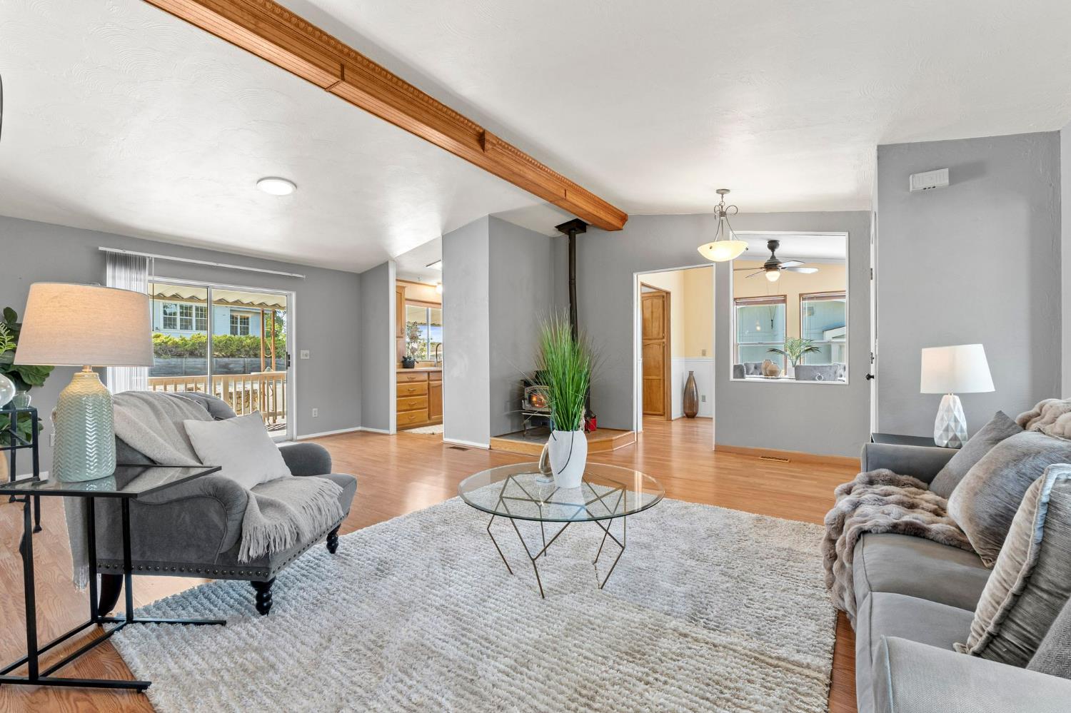 4390 Patterson Drive, Unit 218 Diamond Springs, CA 95619 - Photo 3 of 45 a living room with furniture