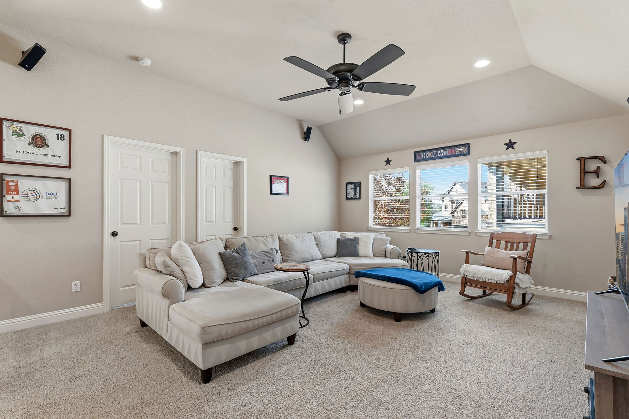 2807 Rambler Valley Drive Cedar Park, TX 78613 - Photo 13 of 38 a living room with furniture and a window