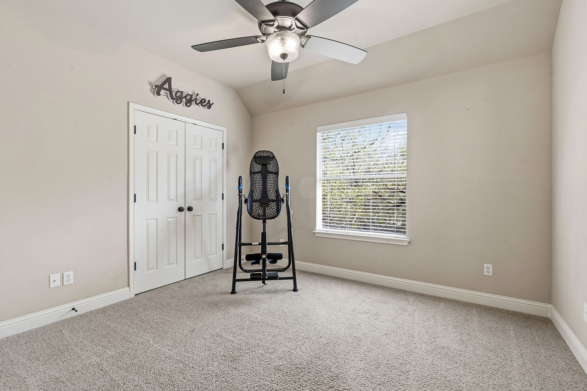 2807 Rambler Valley Drive Cedar Park, TX 78613 - Photo 18 of 38 a view of an empty room with a window