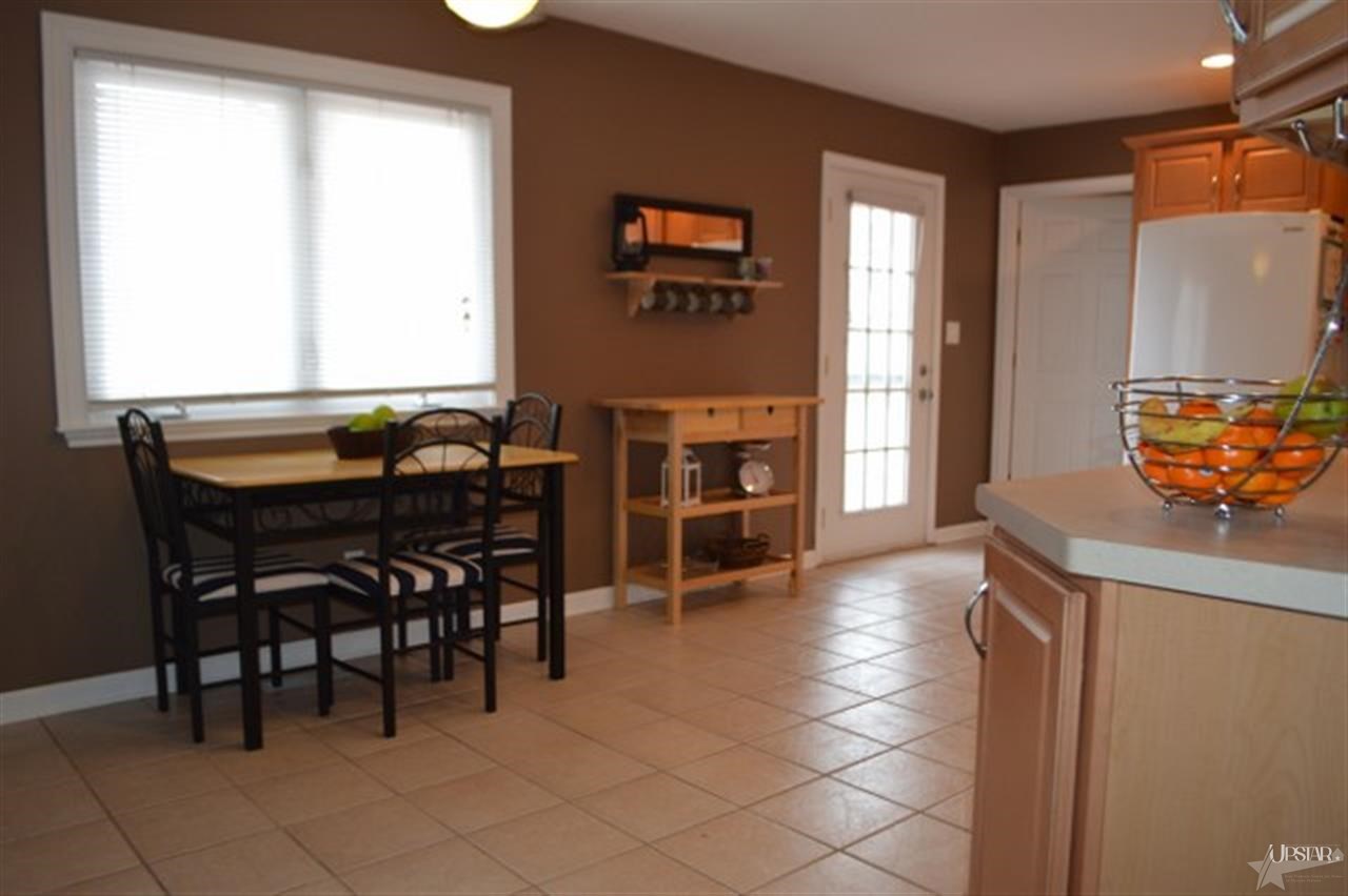 7121 St Joe Center Road Fort Wayne, IN 46835 - Photo 4 of 27 Gallery Image 4