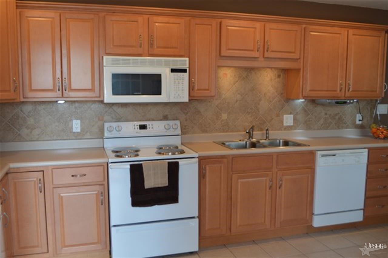 7121 St Joe Center Road Fort Wayne, IN 46835 - Photo 8 of 27 Gallery Image 8