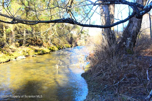 $899,900 | 2014 State Route, Lenoxville, PA 18441