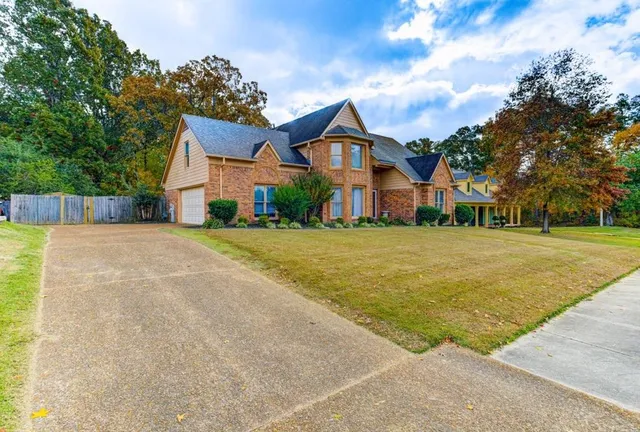 $354,000 | 2630 Davies Plantation Road, Memphis, TN 38016