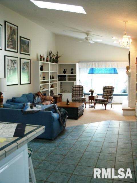 871 Pheasant Run Road Clinton, IA 52732 - Photo 23 of 24 Gallery Image 23