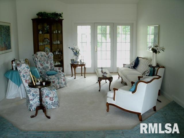 871 Pheasant Run Road Clinton, IA 52732 - Photo 10 of 24 Gallery Image 10