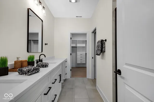 $530,000 | 5874 Harbourtown Drive, Noblesville, IN 46062