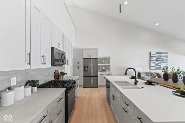 $530,000 | 5874 Harbourtown Drive, Noblesville, IN 46062