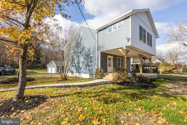 a view of a house with a outdoor space