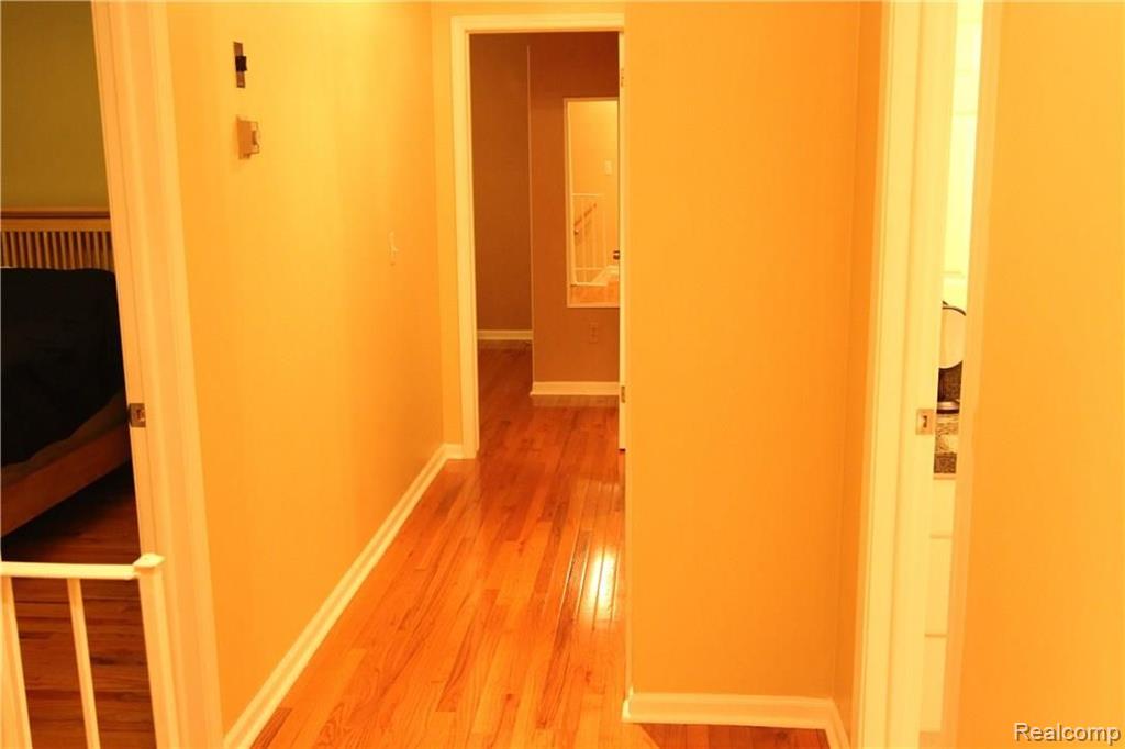 816 Hampton Circle Rochester Hills, MI 48307 - Photo 30 of 35
