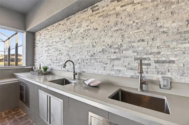 $1,125,000 | 18215 Leafmore Street, Lutz, FL 33548