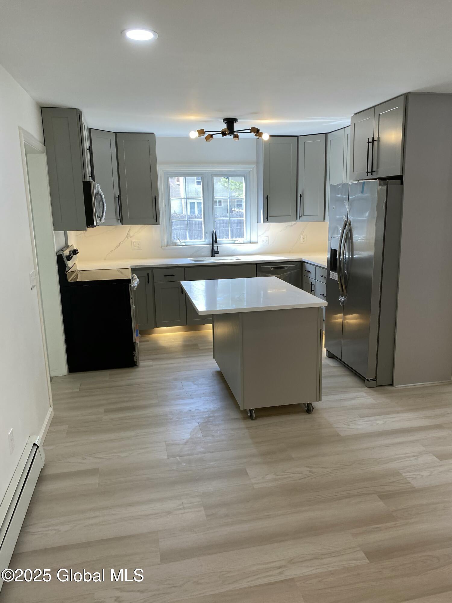 438 Dixon Road Queensbury, NY 12804 - Photo 9 of 44 IMG_5547