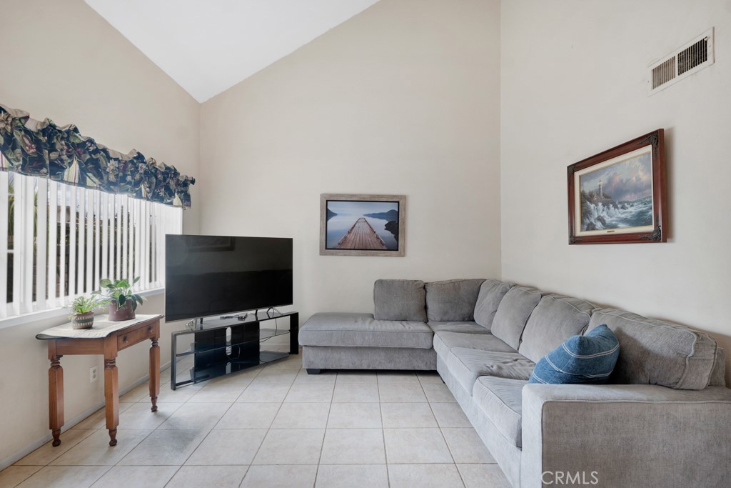 2018 Covington Avenue Simi Valley, CA 93065 - Photo 6 of 50