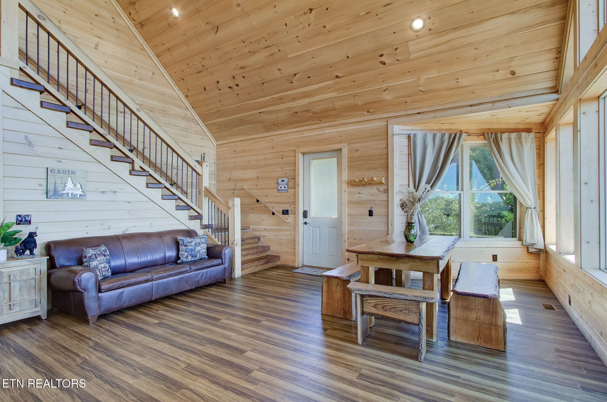 2498 Black Bear Ridge Way Sevierville, TN 37862 - Photo 24 of 54 IMG_5610