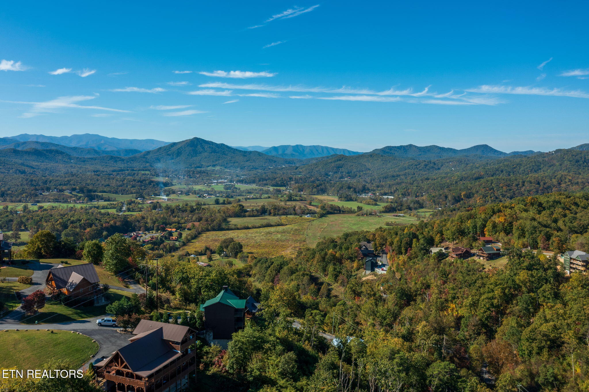 2498 Black Bear Ridge Way Sevierville, TN 37862 - Photo 4 of 54 homesandvideos aerials-13243