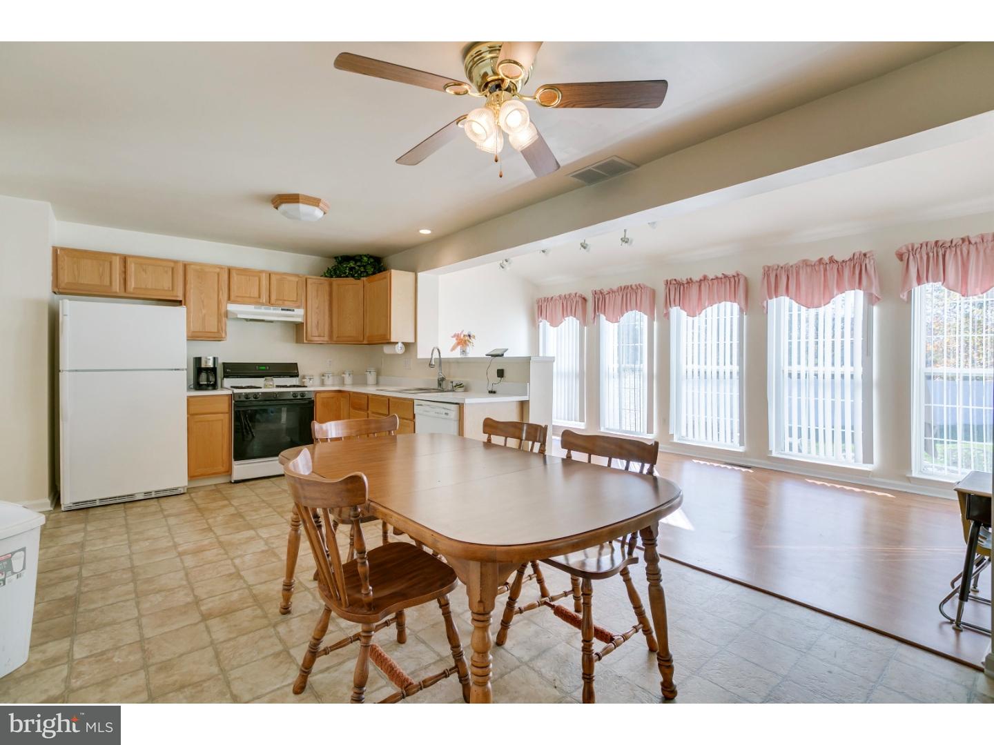 3 Arlington Road Sicklerville, NJ 08081 - Photo 14 of 24 Kitchen